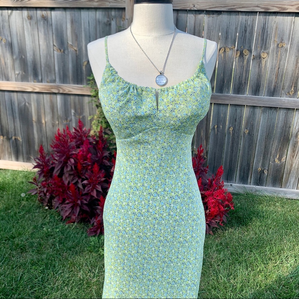 VINTAGE Y2K EXPRESS FLORAL FITTED DRESS 90’s 1999 NEW NEVER WORN See description
